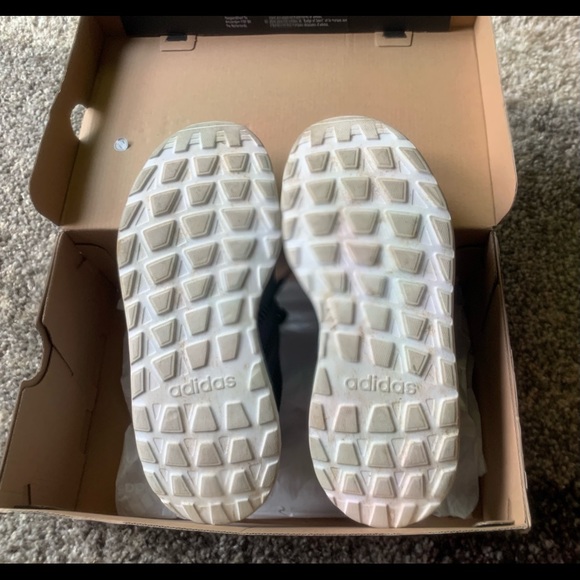 Boy’s running 🏃♂️ shoes - Picture 7 of 8